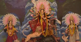 দেবীর কৈলাসে ফেরার আনুষ্ঠানিকতা চলছে